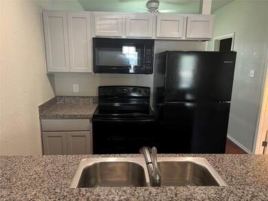 215 Price Ln unit 12, Weatherford, TX 76085 - photo 6