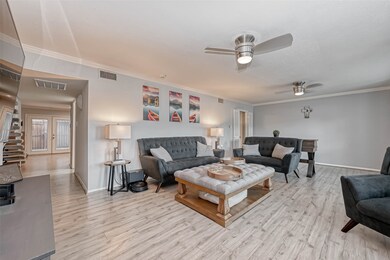 10343 Briar Forest Dr unit 11, Houston, TX 77042 - photo 4