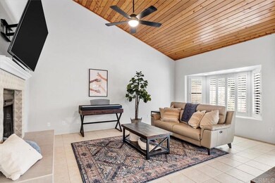 29821 Circle r Creek Ln, Escondido, CA 92026 - photo 5