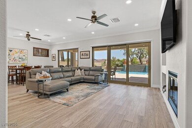 77 Fountainhead Cir, Henderson, NV 89052 - photo 4