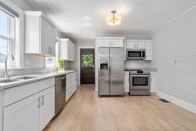 14 Pine St unit 1, Arlington, MA 02474 - photo 6