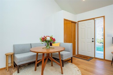 555 SE Laurel St unit 2, Waukee, IA 50263 - photo 2