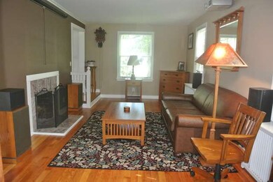 317 N Jefferson St, Batavia, IL 60510 - photo 5