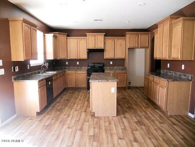 023-479996 - kitchen 2