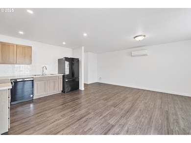 774 NE 11th St, Hermiston, OR 97838 - photo 6