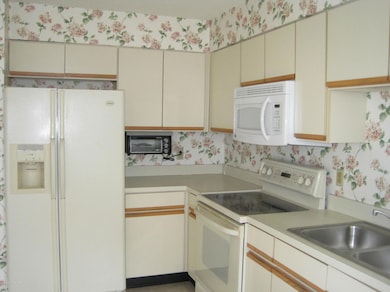 1208 Village Dr, Stroudsburg, PA 18360 - photo 4