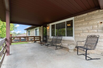 198 Forest Dr, Mount Washington, KY 40047 - photo 2