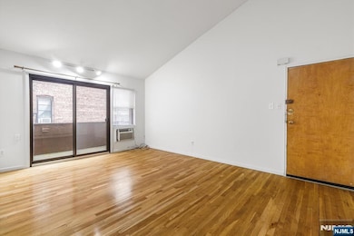 70 Orient Way unit 9, Rutherford, NJ 07070 - photo 3