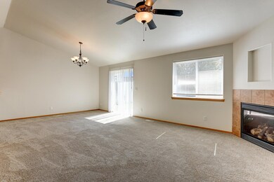 2016 NW Joshua Tree Ct, Redmond, OR 97756 - photo 3