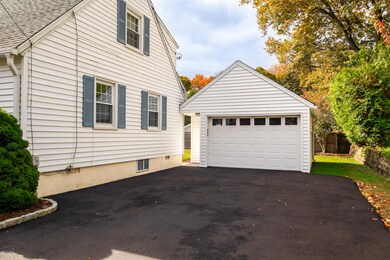 33 Thornhill Rd, Riverside, CT 06878 - photo 4