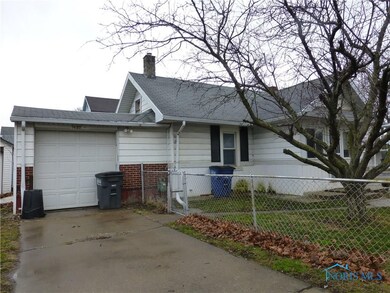 5630 Edgewater Dr, Toledo, OH 43611 - photo 2