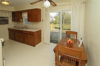 10623 Schuur St, Portage, MI 49024 - photo 4