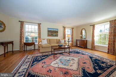 653 Clovelly Ln, Devon, PA 19333 - photo 5