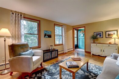 8 Maudsley Ave, Barrington, RI 02806 - photo 3