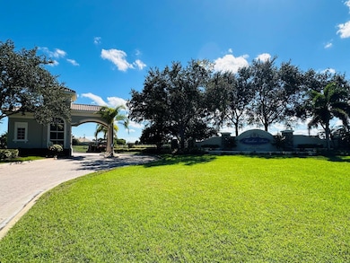 2820 SW Stoneybrook Way, Palm City, FL 34990 - photo 4