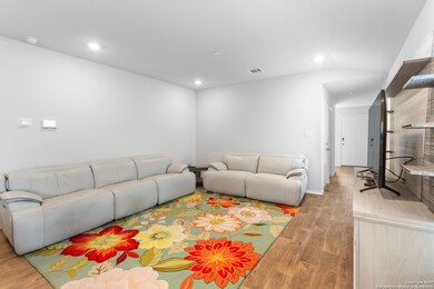 6610 Greensleeves, San Antonio, TX 78252 - photo 7