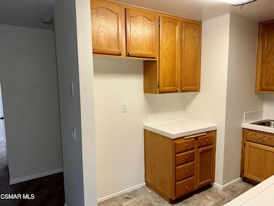 2713 Antonio Dr unit 108, Camarillo, CA 93010 - photo 4