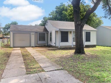 114 N Redford Ln, Fort Worth, TX 76108 - photo 2