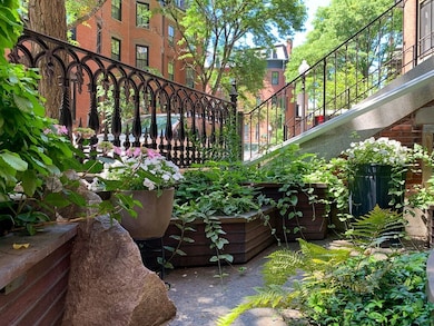 37 Upton St unit 1, Boston, MA 02118 - photo 4