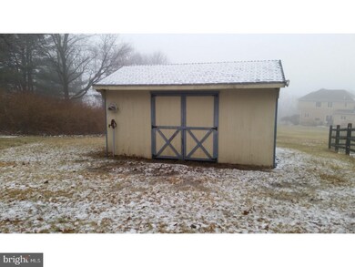 897 Lederach Cross Rd, Schwenksville, PA 19473 - photo 6