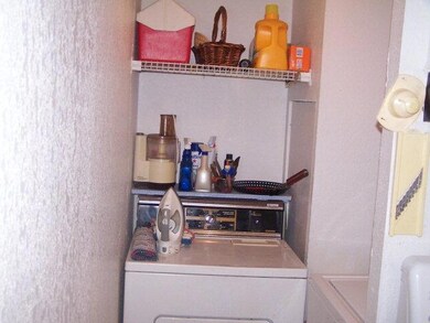 839 Santa Anna Dr unit 168 Phase 2, Alamo, TX 78516 - photo 5