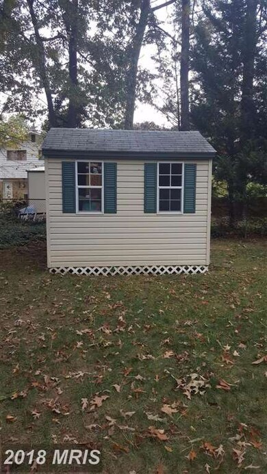 7320 Sara St, New Carrollton, MD 20784 - photo 4