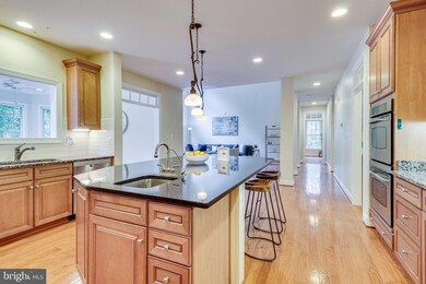 5832 Fitzhugh St, Burke, VA 22015 - photo 7