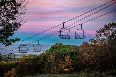Lifts at Powder Ridge