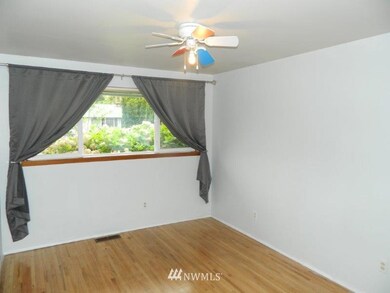 unlisted-address, Des Moines, WA 98198 - photo 5