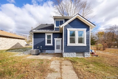 20203 Hubbard St, Livonia, MI 48152 - photo 7