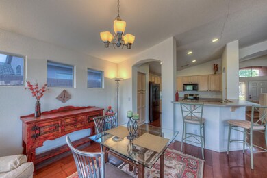 007_Dining and Kitchen