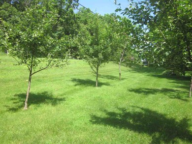 2425 W Happy Hollow Rd, Janesville, WI 53546 - photo 4