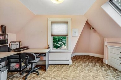 38 Teel St unit 2, Arlington, MA 02474 - photo 5