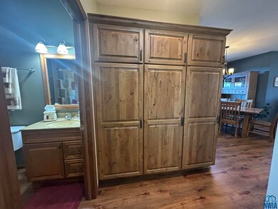 240 N Pond Dr, Jackson, MN 56143 - photo 6