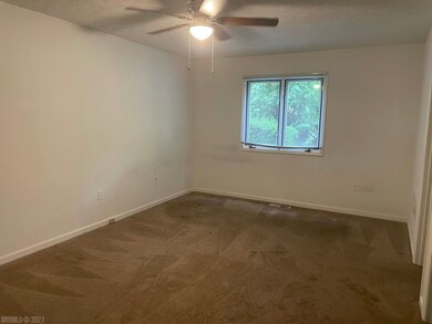 419 New Kent Rd, Blacksburg, VA 24060 - photo 7