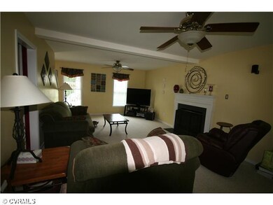 Den/Family/Great Room - AWESOME GREAT ROOM LAYOUT,