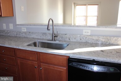 25165 Mcbryde Terrace, Chantilly, VA 20152 - photo 3