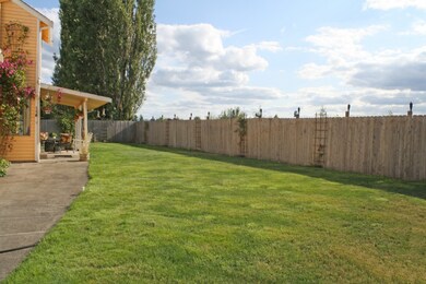 1004 Bathke Ave, Enumclaw, WA 98022 - photo 2