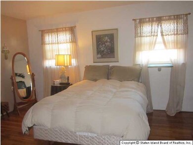 342 Fairbanks Ave, Staten Island, NY 10306 - photo 6