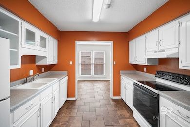 Spacious Kitchen