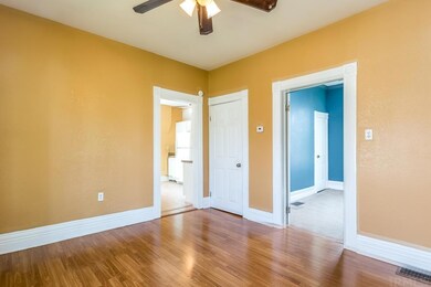 347 W 9th St, Auburn, IN 46706 - photo 6