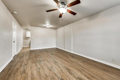 2620 W Walker St unit A, Denison, TX 75020 - photo 6