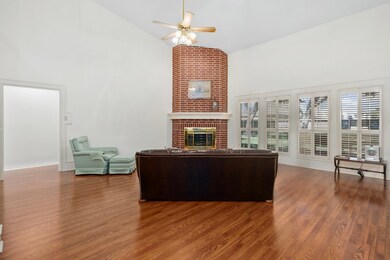 620 Colonial Dr, Portland, TX 78374 - photo 5