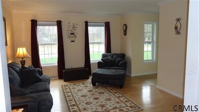 2 Uncas Dr, Schenectady, NY 12302 - photo 2