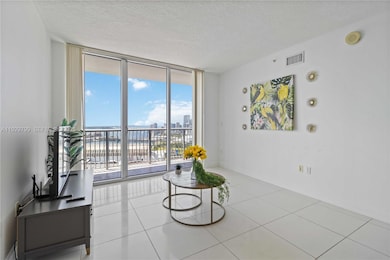 1750 N Bayshore Dr unit 4604, Miami, FL 33132 - photo 4