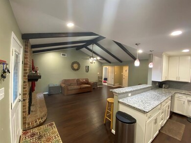 2500 Shady Grove Dr, Bedford, TX 76021 - photo 2