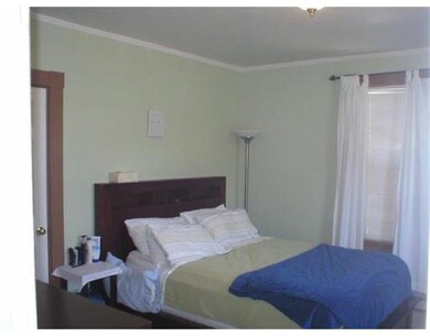 358 Watertown St unit 358,3L, Newton, MA 02458 - photo 6