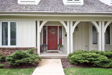 2535 Osage Dr, Glenview, IL 60026 - photo 2