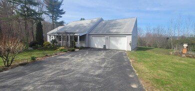 13 Hillview Dr, Chichester, NH 03258 - photo 2