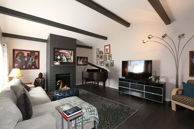 Great Roon with Wood Beams